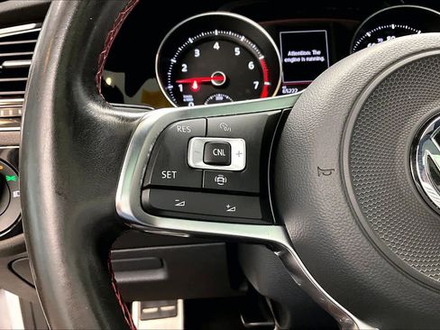 Used 2021 Volkswagen GTI SE image 22