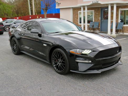 Used 2022 Ford Mustang GT Premium w/ GT Performance Package image 5
