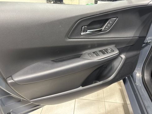New 2026 Toyota Prius Plug-In Hybrid FWD image 8