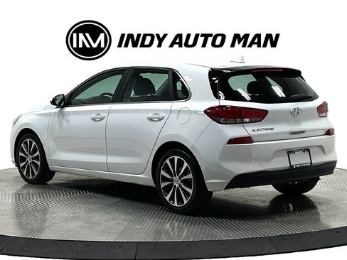 Used 2019 Hyundai Elantra GT FWD image 6