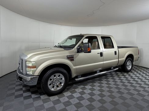 Used 2008 Ford F250 Lariat image 2