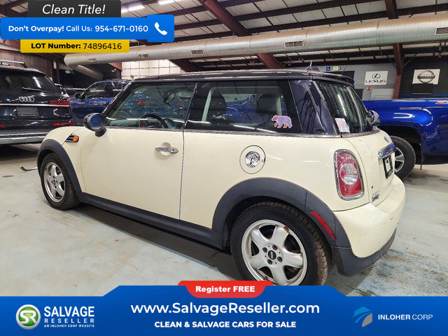 Used 2011 MINI Cooper Hardtop FWD image 3
