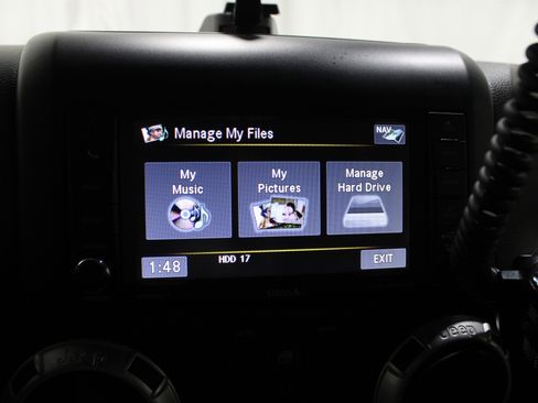 Used 2014 Jeep Wrangler Unlimited Rubicon w/ Connectivity Group image 17