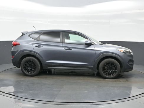 Used 2018 Hyundai Tucson SE AWD/4WD image 7