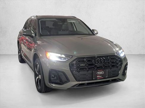 Used 2023 Audi Q5 2.0T Premium Plus w/ Premium Plus Package image 3