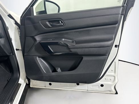 Used 2024 Nissan Pathfinder SV w/ SV Premium Package AWD/4WD image 35