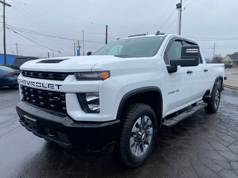Used 2022 Chevrolet Silverado 2500 Custom w/ Custom Value Package image 7