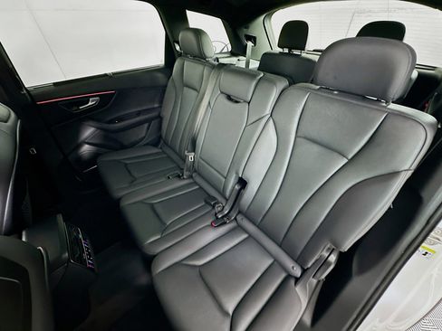 Used 2023 Audi Q7 3.0T Premium Plus image 24