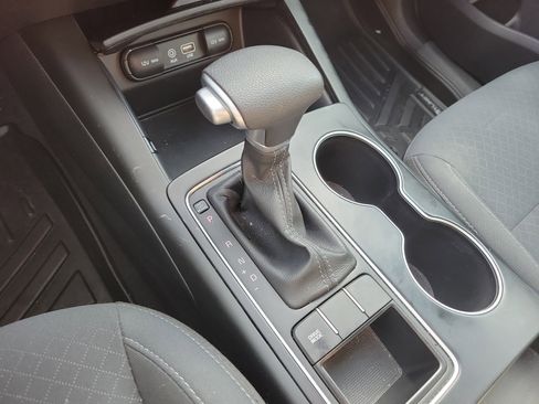 Used 2020 Kia Sorento LX image 35