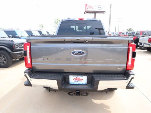 New 2026 Ford F250 Lariat w/ Lariat Premium Package image 23