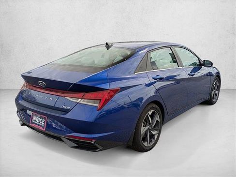 Certified 2023 Hyundai Elantra Limited image 5