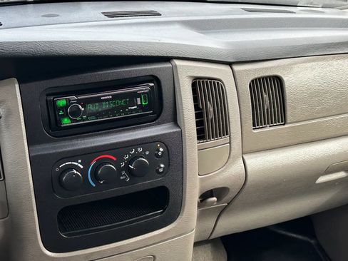 Used 2003 Dodge Ram 1500 Truck 2WD Quad Cab image 21