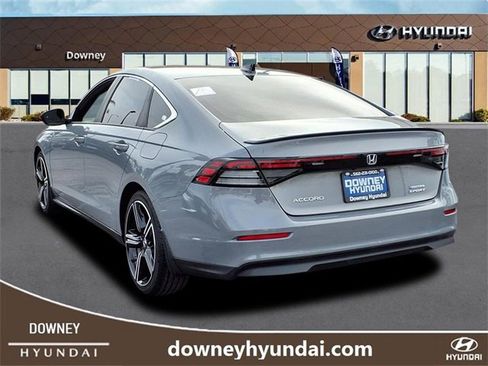 Used 2023 Honda Accord Sport image 4