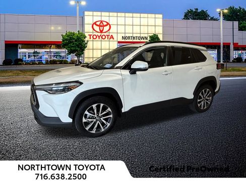 Used 2023 Toyota Corolla Cross XLE AWD/4WD image 1