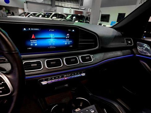 Used 2023 Mercedes-Benz GLS 450 4MATIC image 48