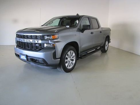Used 2019 Chevrolet Silverado 1500 Custom w/ Custom Convenience Package image 1