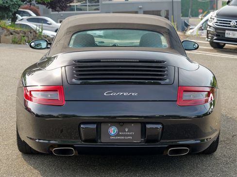 Used 2006 Porsche 911 Carrera RWD image 7