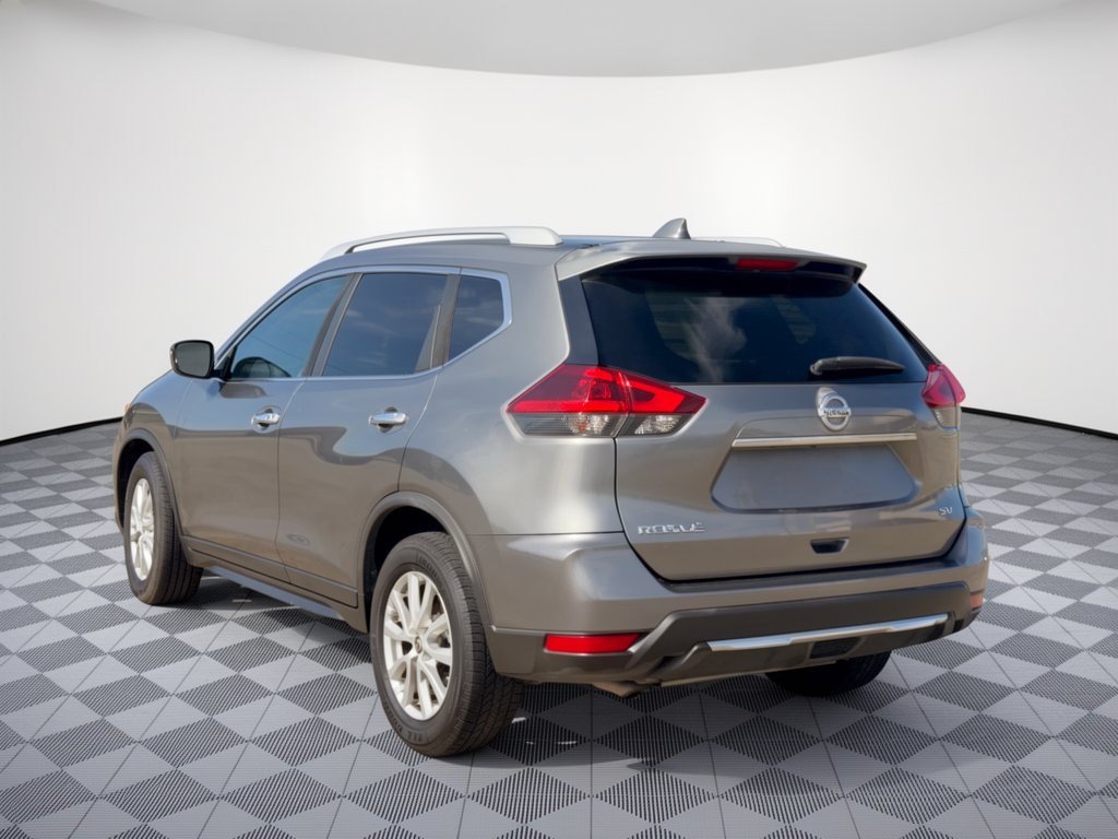 Used 2018 Nissan Rogue SV FWD image 3