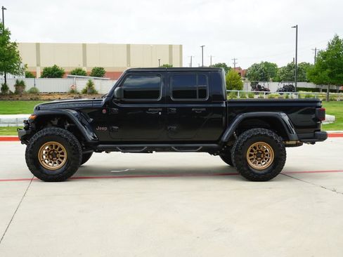 Used 2020 Jeep Gladiator Rubicon AWD/4WD image 2