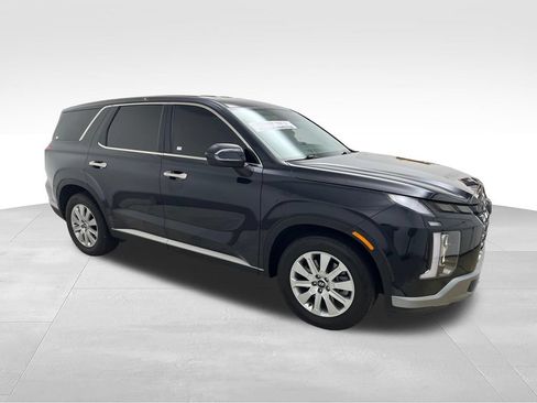 Used 2025 Hyundai Palisade SE FWD image 7