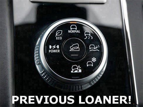 Used 2025 Mitsubishi Outlander SE image 25