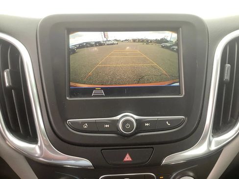 Used 2019 Chevrolet Equinox LS FWD image 26