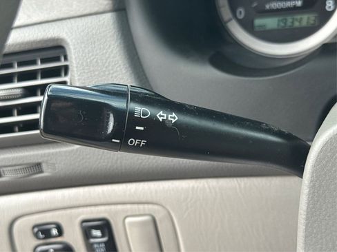 Used 2005 Toyota Sienna LE image 19