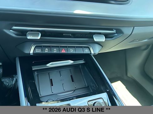 New 2026 Audi Q3 quattro 2.0T AWD/4WD image 32