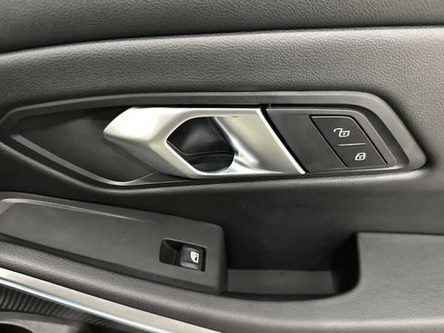 Used 2024 BMW 330e w/ Convenience Package RWD image 19