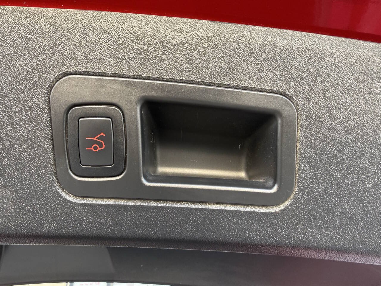Used 2020 Tesla Model S Long Range Plus AWD/4WD image 24