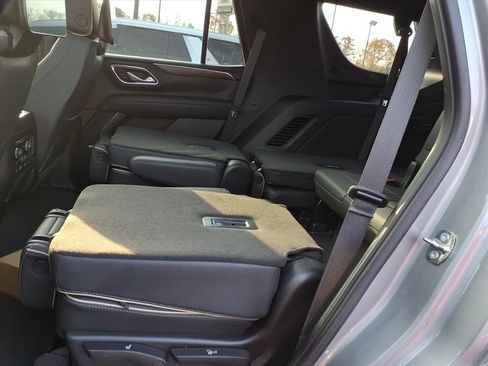 Used 2023 Chevrolet Tahoe Premier w/ Advanced Technology Package image 12