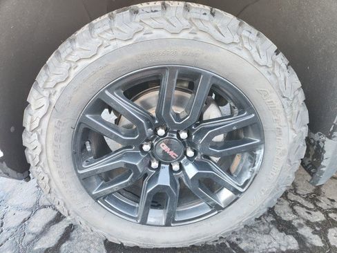 Used 2022 GMC Sierra 1500 Elevation image 11