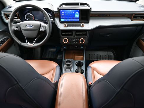 Used 2024 Ford Maverick Lariat image 14