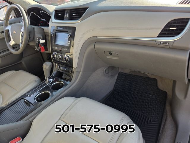 Used 2017 Chevrolet Traverse LT AWD/4WD image 17