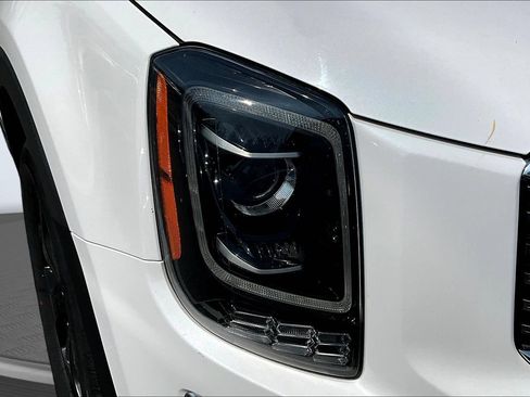 Used 2021 Kia Telluride EX FWD image 32
