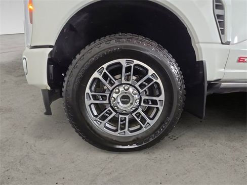 Certified 2024 Ford F350 Limited w/ FX4 Off-Road Package image 14