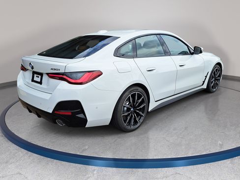 New 2026 BMW 430i xDrive w/ M Sport Package AWD/4WD image 5