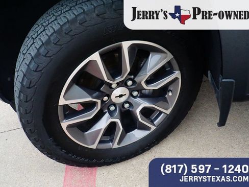 Used 2020 Chevrolet Silverado 1500 RST w/ Texas Edition AWD/4WD image 9