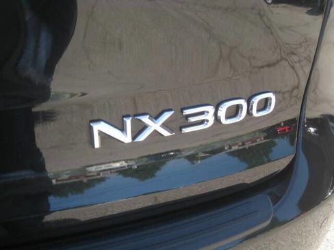 Used 2018 Lexus NX 300 AWD w/ Comfort Package image 9