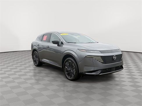 Certified 2025 Nissan Murano Platinum w/ Cargo Package image 2