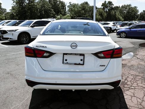 Used 2025 Nissan Altima 2.5 SV AWD/4WD image 5