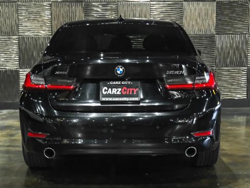 Used 2019 BMW 330i xDrive Sedan w/ Premium Package AWD/4WD image 11