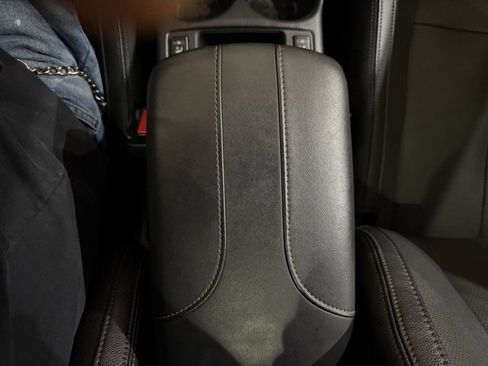 Used 2020 Nissan Rogue SL w/ Premium Package image 26