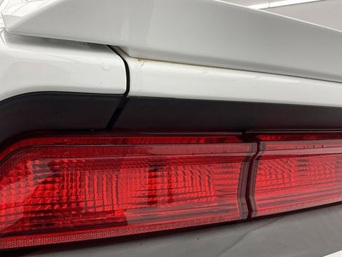 Used 2013 Dodge Challenger R/T image 19