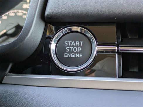 New 2026 Mitsubishi Outlander SE image 29