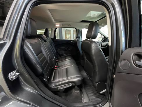 Used 2019 Ford Escape Titanium AWD/4WD image 26