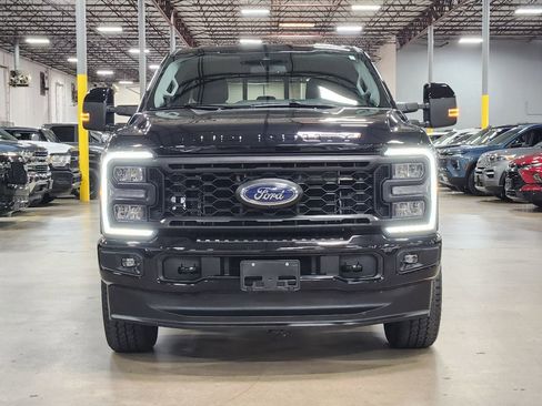 Used 2024 Ford F250 Lariat w/ Sport Appearance Package AWD/4WD image 2
