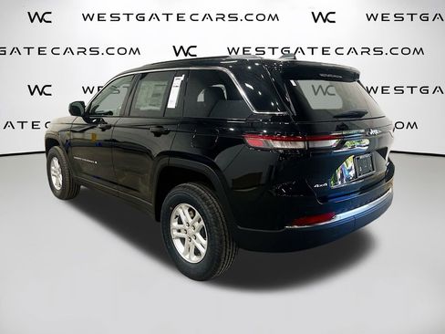 New 2025 Jeep Grand Cherokee Laredo w/ Luxury Tech Group I image 5