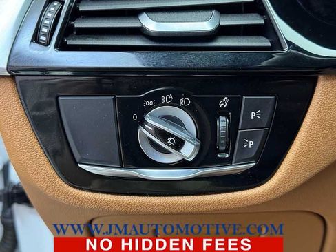 Used 2021 BMW 530i xDrive w/ Premium Package AWD/4WD image 37