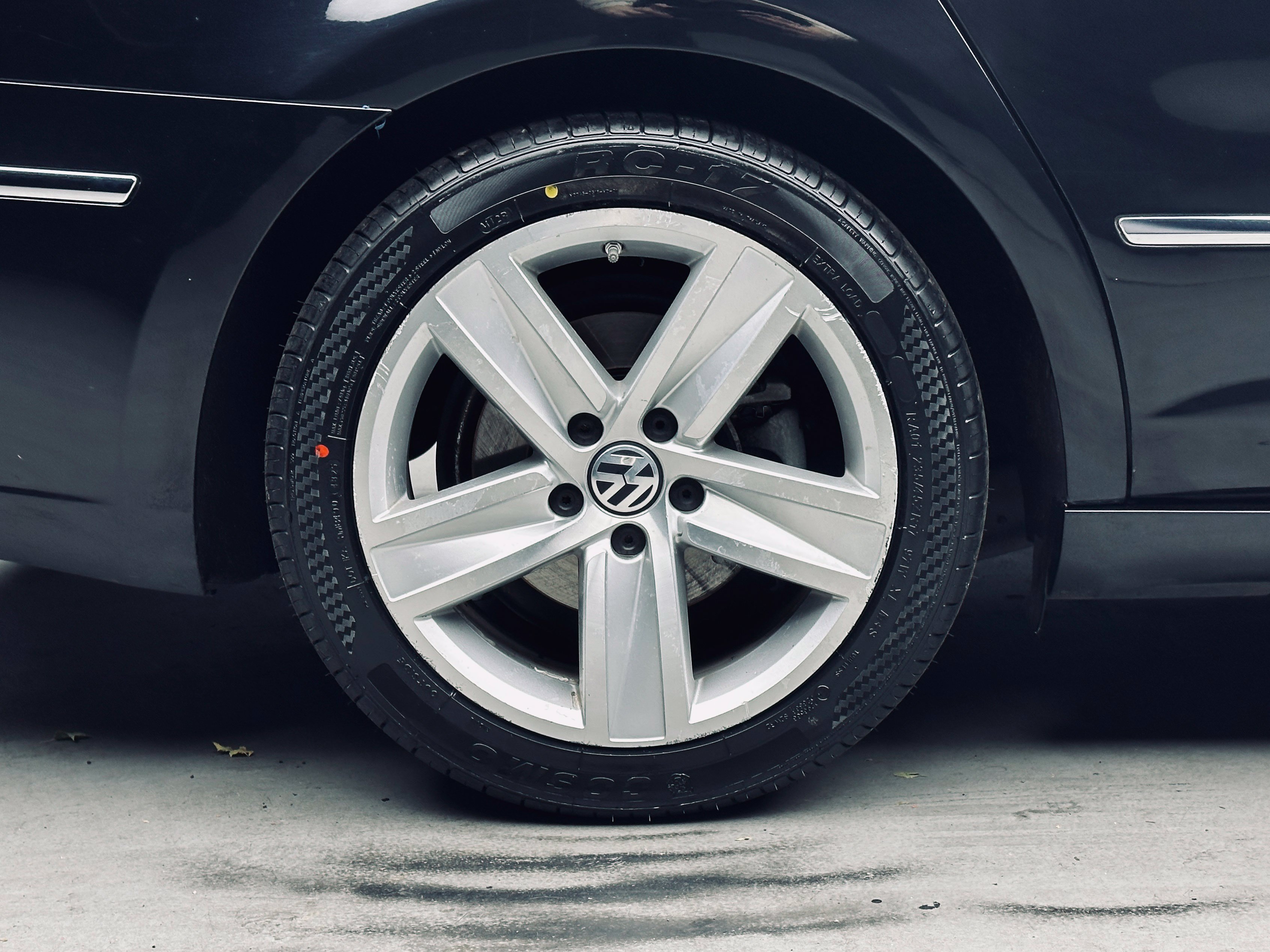 Used 2015 Volkswagen CC Sport FWD image 30
